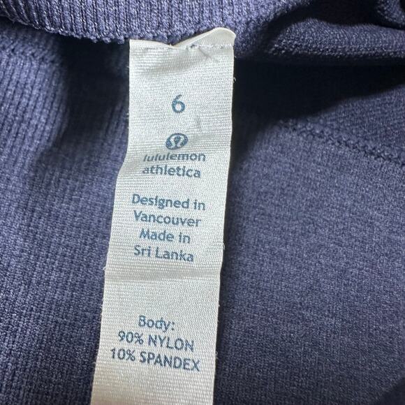 Lululemon In The Flow Crop II Blue Women's Size 6 in Excellent Used Condition - Picture 3 of 7